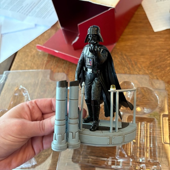 2005 Hallmark Star Wars Darth Vader Keepsake Ornament - Picture 4 of 4